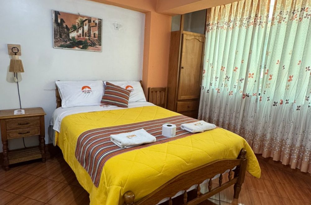 HABITACIÓN MATRIMONIAL-Lhotse Hostel-Huaraz Perú