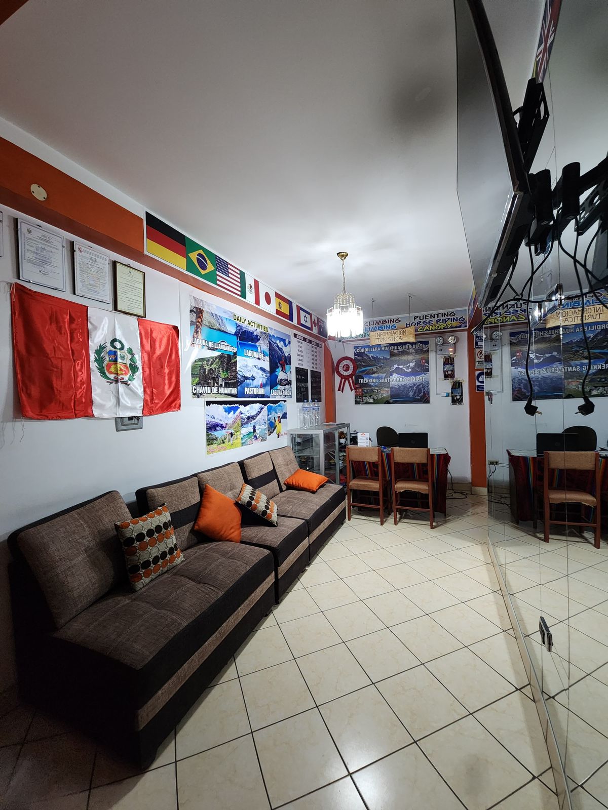 Sala-Lhotse Hostel-Huaraz Perú