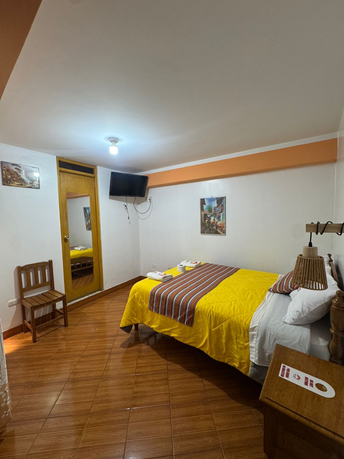 HABITACIÓN MATRIMONIAL