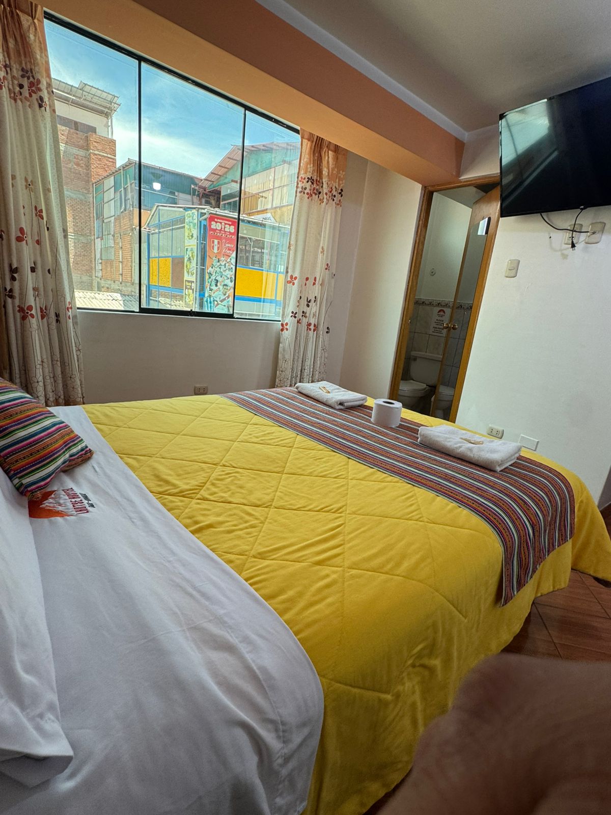 HABITACIÓN MATRIMONIAL (2)